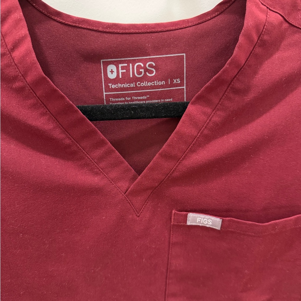 Figs scrubs - Picture 3 of 7